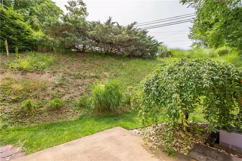 Exterior - 6918 Spring Valley Ln, Export, PA 15632 photo 5 of 6