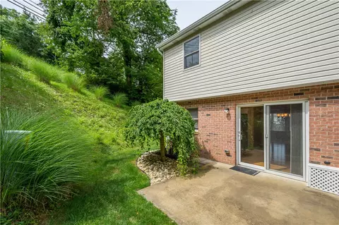 Exterior - 6918 Spring Valley Ln, Export, PA 15632 photo 6 of 6