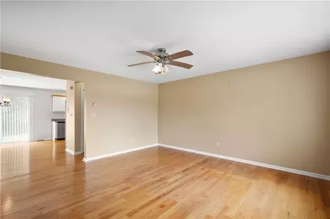 Living - 6918 Spring Valley Ln, Export, PA 15632 photo 6 of 6