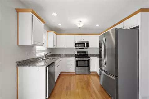 Kitchen - 6918 Spring Valley Ln, Export, PA 15632 photo 2 of 3