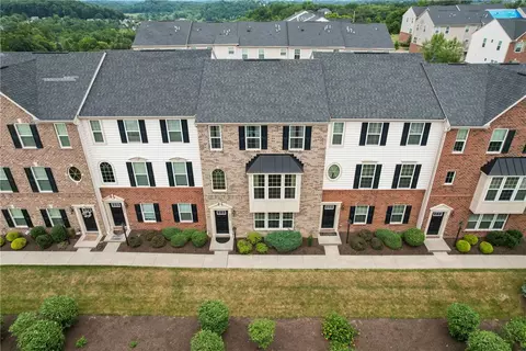 2803 Pointe View Dr, Mars, PA 16046 photo 2