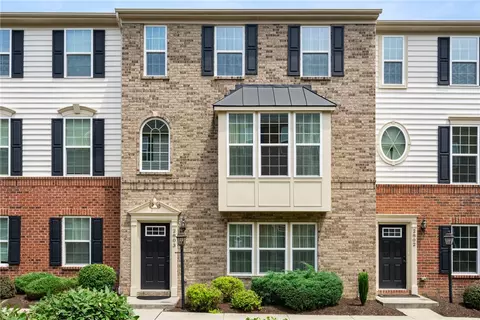 2803 Pointe View Dr, Mars, PA 16046