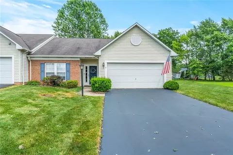 2 Links Dr, New Castle, PA 16101