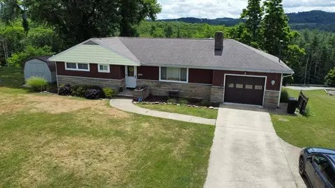 66 Sherman Hts, Fairmount City, PA 16224