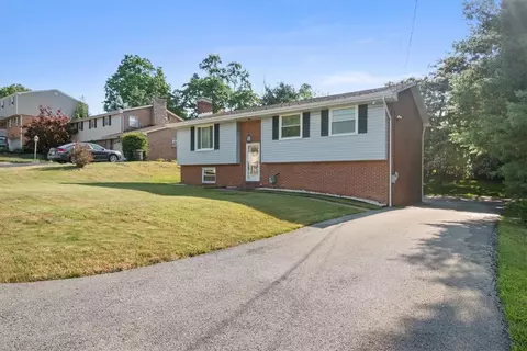 121 Charles Dr, North Huntingdon, PA 15642