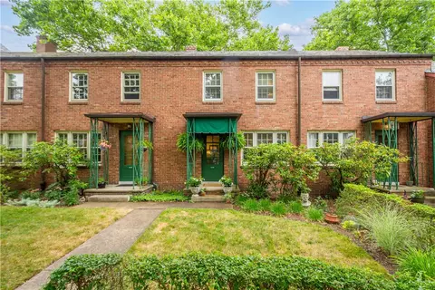 648 Pennridge Rd, Pittsburgh, PA 15211