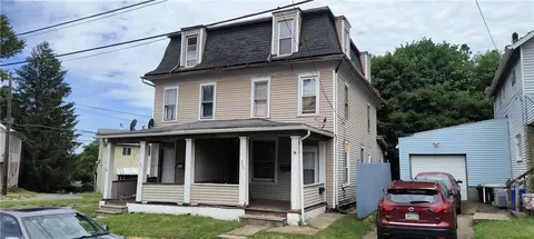753 Lathrop St, New Castle, PA 16101