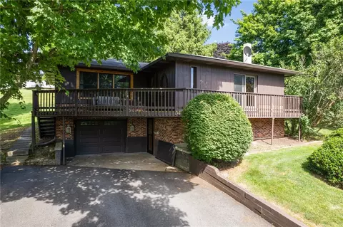 512 Charles St, Somerset, PA 15501