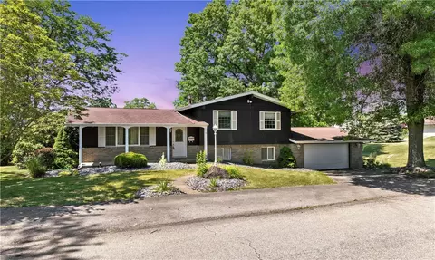 221 Louise St, Belle Vernon, PA 15012