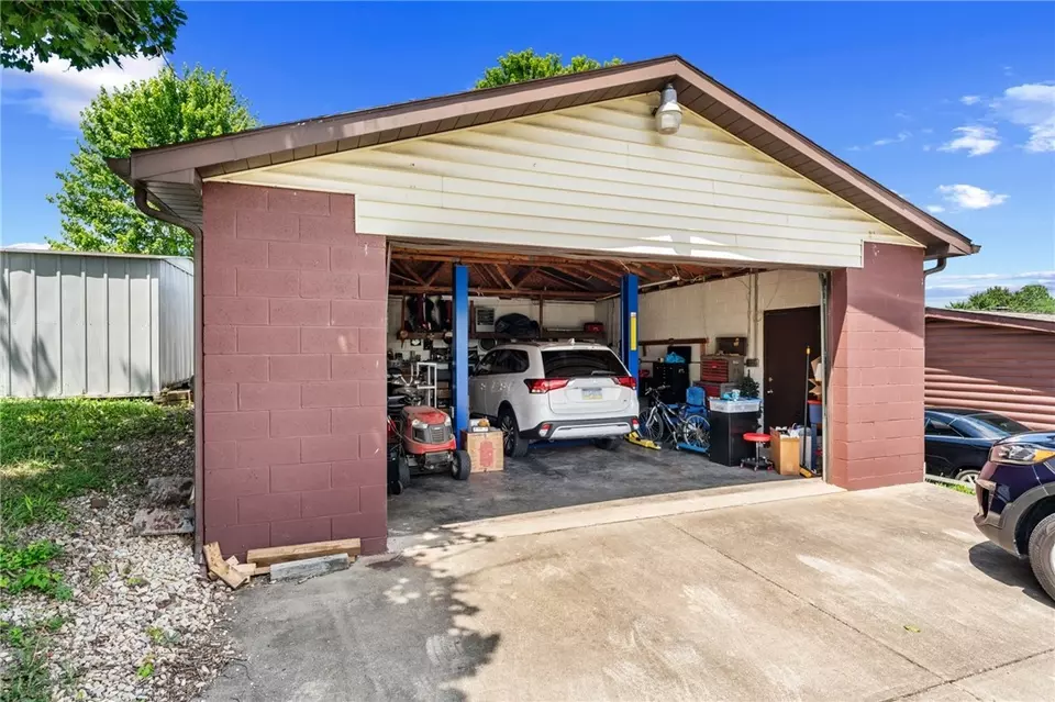 Exterior - 111 Pittsburgh Rd, Bentleyville, PA 15314 photo 5 of 5