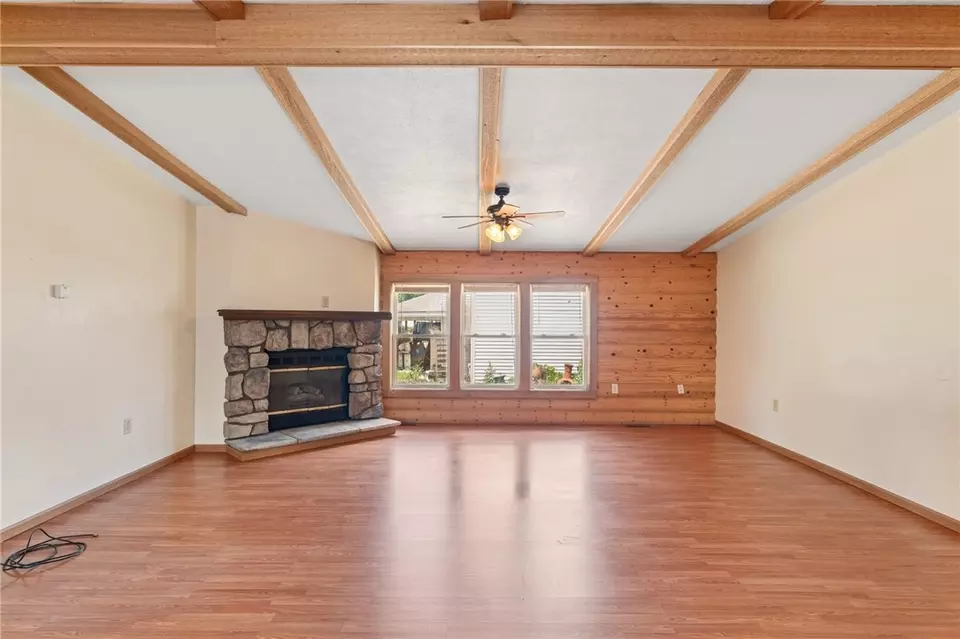 Living - 111 Pittsburgh Rd, Bentleyville, PA 15314 photo 4 of 5