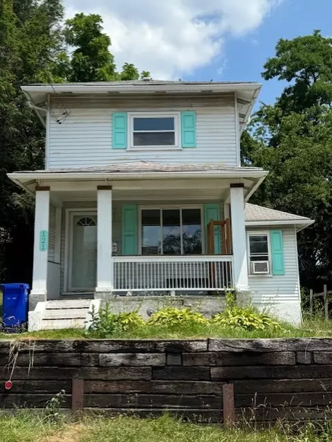 121 E Miller Ave, Homestead, PA 15120