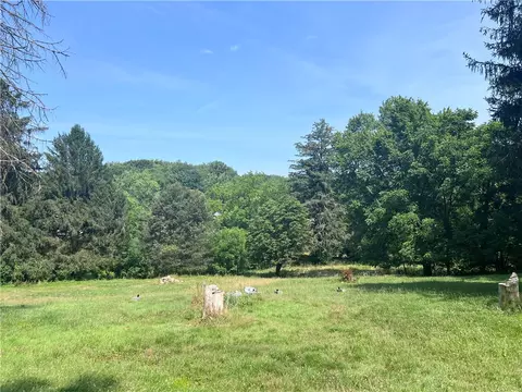 2134 Claridge Elliott Rd, Claridge, PA 15623