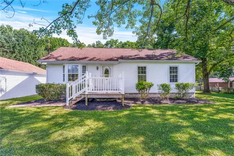 2471 Leesburg Grove City Rd, Mercer, PA 16137