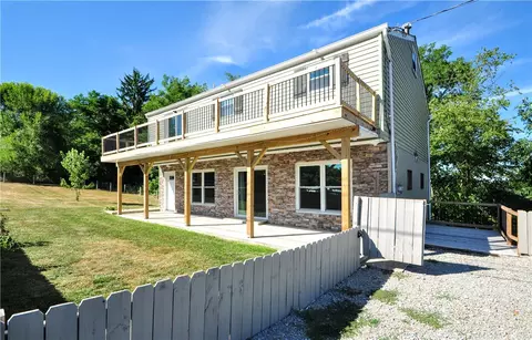 856 Amity Ridge Rd, Amity, PA 15311