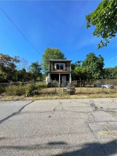 2800 Chester St, Mckeesport, PA 15132