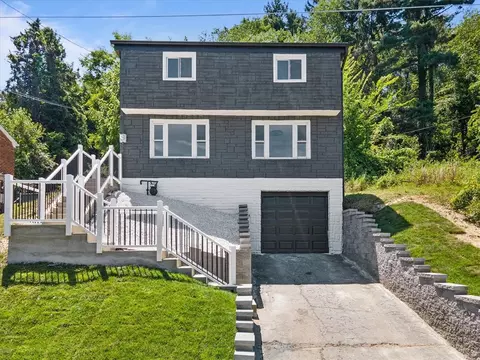 4120 Outlook Dr, West Mifflin, PA 15122