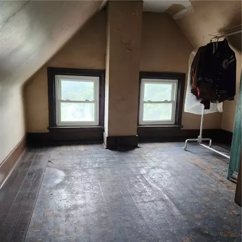 Bedroom - 816 Spring St, Braddock, PA 15104 photo 4 of 4
