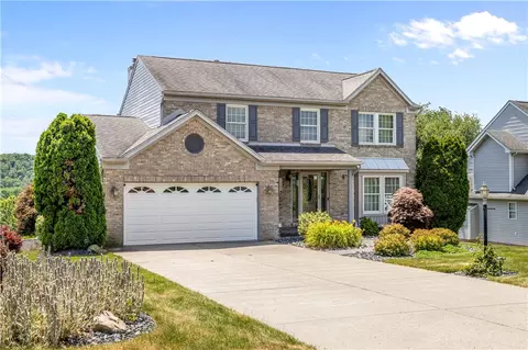 210 Sunrise Dr, Leechburg, PA 15656