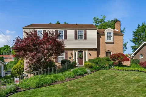 458 Satinwood Dr, West Mifflin, PA 15122