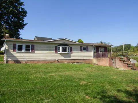 1153 Venetia Rd, Eighty Four, PA 15330