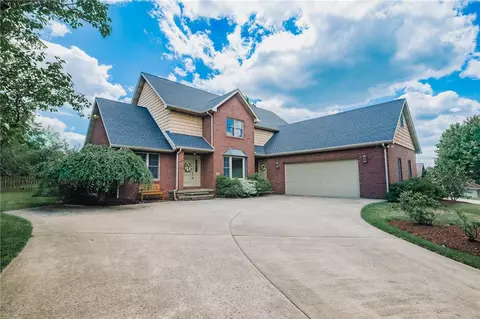 1720 W Point Cir, Indiana, PA 15701