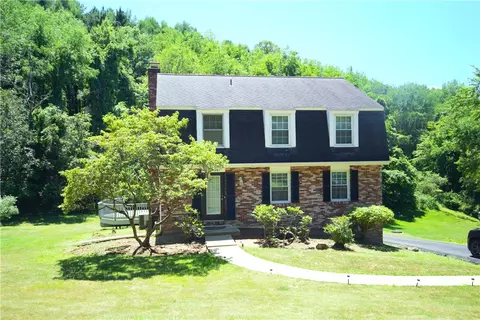 2554 Cole Rd, Wexford, PA 15090