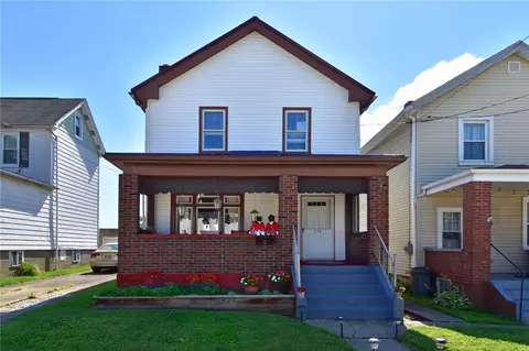 214 Oak St, Springdale, PA 15144