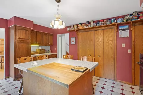 Kitchen - 127 Meredith Dr, Mars, PA 16046 photo 3 of 3