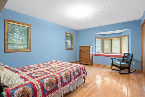 Bedroom - 127 Meredith Dr, Mars, PA 16046 photo 3 of 7