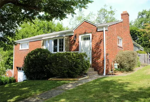 682 Elaine Dr, Baldwin, PA 15236