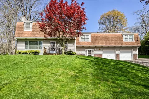 361 Middletown Rd, New Stanton, PA 15672