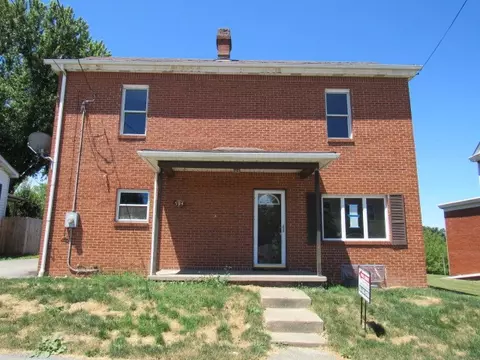 594 Dianthus St, North Huntingdon, PA 15642