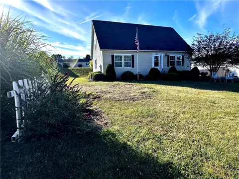 103 Braddock Rd, Smithfield, PA 15478