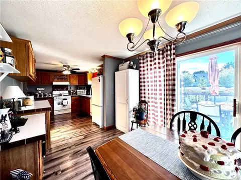 Kitchen - 103 Braddock Rd, Smithfield, PA 15478 photo 1 of 5