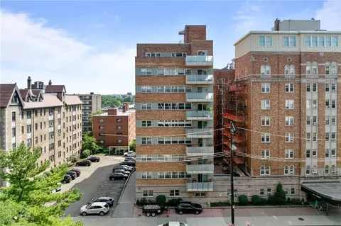 144 N Dithridge St #PH4, Pittsburgh, PA 15213