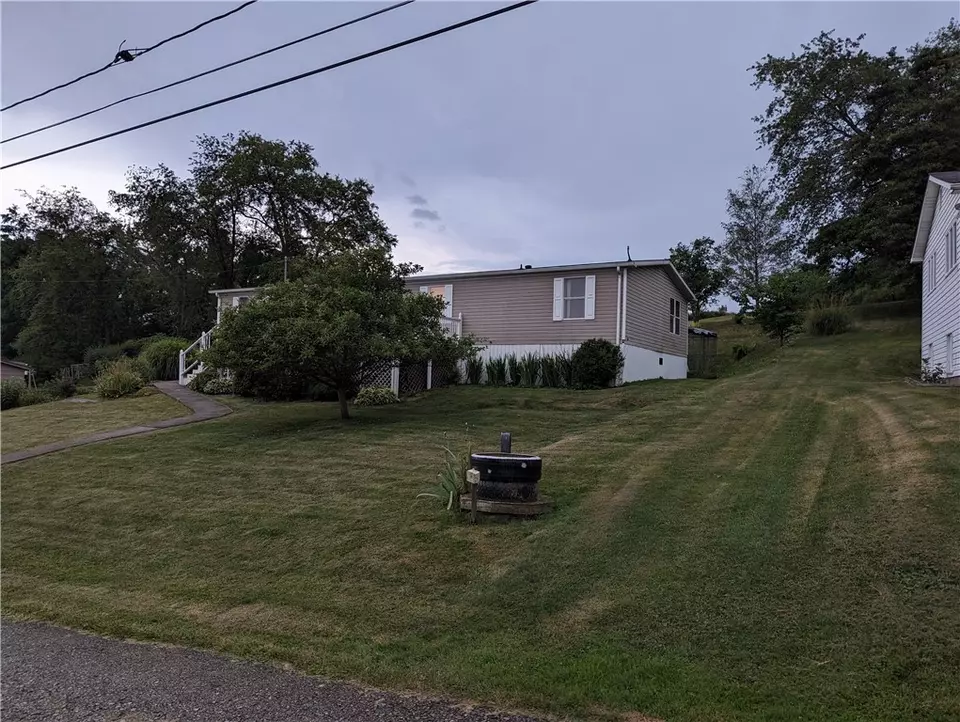 11 Dearth Ln, Uniontown, PA 15401 15 Photos Movoto