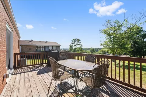105 Elm Dr, Monaca, PA 15061 photo 32