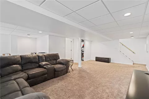 105 Elm Dr, Monaca, PA 15061 photo 24