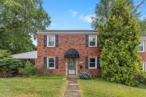 3839 Dalewood St, Pittsburgh, PA 15227