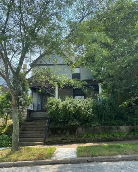 411 Hancock Ave, Vandergrift, PA 15690