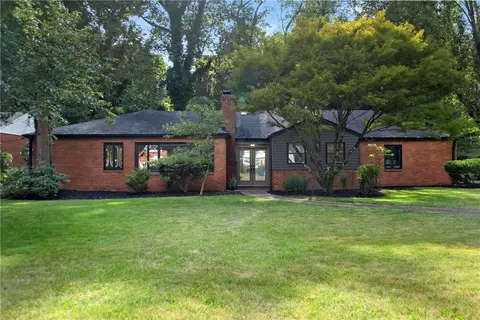 1541 Williamsburg Pl, Pittsburgh, PA 15235