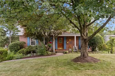 3303 Appel Rd, Bethel Park, PA 15102