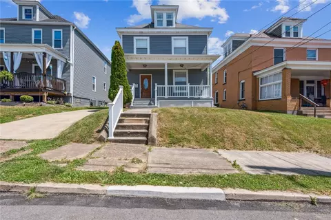 510 W College St, Canonsburg, PA 15317