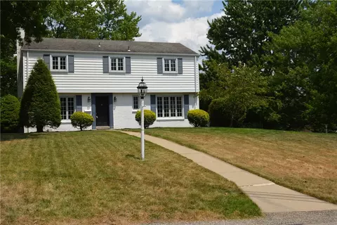 2402 Broadlawn Dr, Pittsburgh, PA 15241