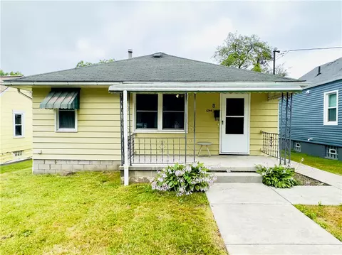 1044 Stambaugh Ave, Sharon, PA 16146