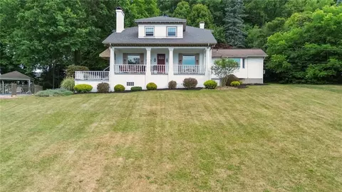 111 Saturn Dr, Greensburg, PA 15601