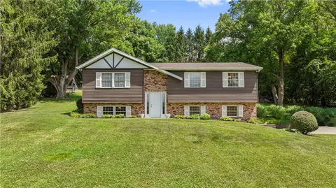 614 Weddell Dr, Belle Vernon, PA 15012