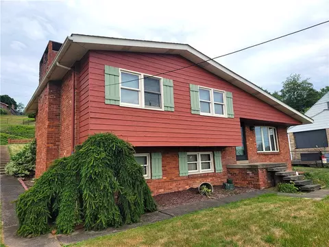 909 9th Ave, Elizabeth, PA 15037