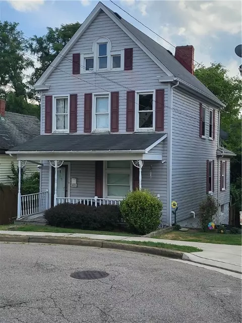 554 Church St, Verona, PA 15147